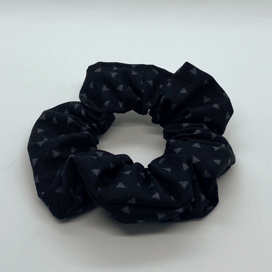 Grey Triangles on Black